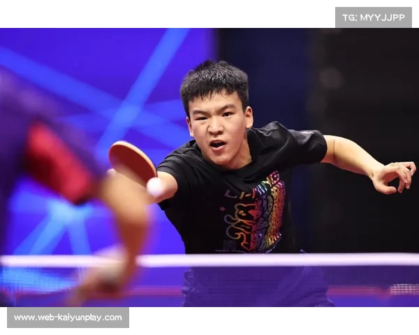 向鹏惊艳绝杀逆转震撼全场 外国解说员惊叹国乒神技