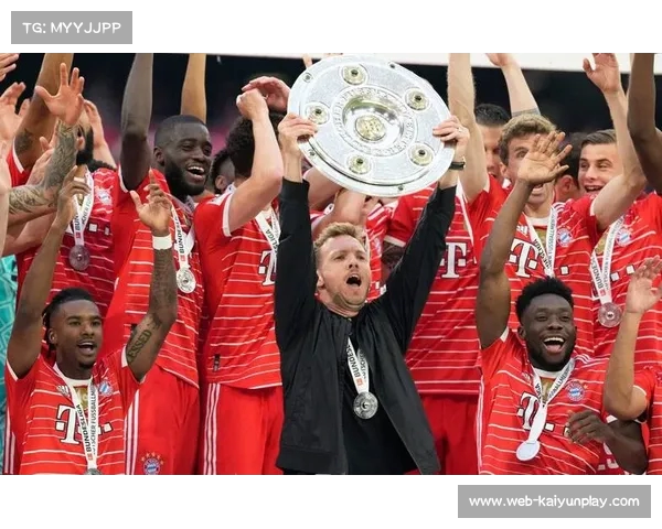 拜仁慕尼黑10-0横扫奥克兰城 世俱杯精彩集锦与关键时刻回顾